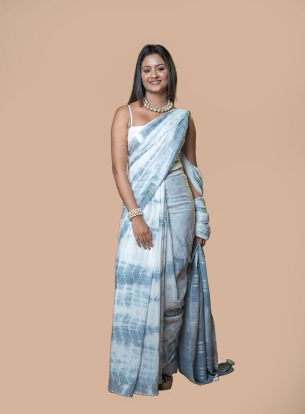 Handloom Linen with Tie & Dye and Zari Woven Border- Bluish Grey